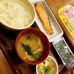 Sukiya - 鮭定食ミニ 490→440円