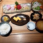 旬彩 ちば食堂 - 本日の刺身定食