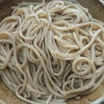 御清水庵 - 蕎麦は太めです。