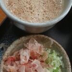 Oshouzuan - 辛味大根入りのつゆと薬味