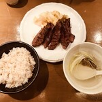 Gyuutan Waka - 牛タン定食3枚　1360円税込