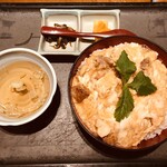 Akariya - 親子丼　極　850円