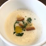 Bistro des Chenapans - 泡立ち。あっさりスープ