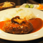 コーヒー＆セッション パブロ - 煮込みハンバーグ