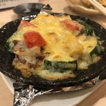 肴×串すたんど おぼら - 生だこのバーニャカウダーグラタン