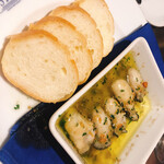 東京オイスターバー - 牡蠣のアヒージョ