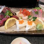 女性を美しくする料理専門店 大玉 - 湯葉と刺身定食のお刺身部分