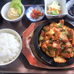 韓国料理えいしんの店 - 