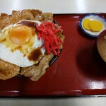 山部ドライブイン - 豚玉丼