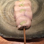 オオクサ - 焼鳥はささみサビ焼きから　留め肉の打ち方とか肉のふっくら加減が素晴らしい　もちろん絶品です　