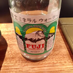 オオクサ - ミネラルウォーターはFUJIでした　ガス入りもあるんだそうですよ知らなかった