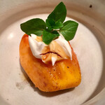 オオクサ - 柿の焼きコンポート（勝手に命名）です　ミントが効いてます