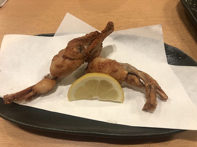 やきとり工房 鶏っち の 焼き鳥 各種 と たこ焼き ショウガ醤油味 と かえるの唐揚げ By Chmania7 トリッチ Torich 江坂 焼鳥 食べログ