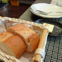 創作料理と京野菜のびすとろ キザノ - バゲット