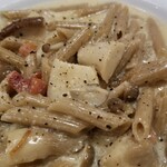 ビーダブリュー カフェ - 蕎麦パスタ カツオ出汁薫る３種キノコの和風クリーム