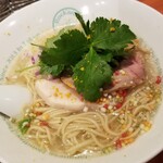 麺屋 六感堂 - しおゆずみつばらーめん(豚骨version)