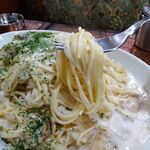 アーモンド - ホタテ貝のクリームソース（大盛）1,020円（コーヒー付き）