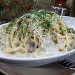 アーモンド - ホタテ貝のクリームソース（大盛）1,020円（コーヒー付き）