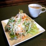 ホンキー トンク - セットの大根たっぷりサラダ＆スープ！(2012,03/18)