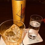 ニコルズ バー - 