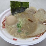 江戸前煮干中華そば　きみはん - 【煮干鬼脂中華そば + 味玉】￥700 + ￥100