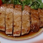 味菜 - 豚の生姜焼ランチの豚の生姜焼・サラダ