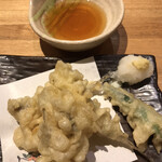 Sushiya Ginzou - メゴチの天ぷら３９０円。身が細いですが、サクサク衣にしっとり白身が、いい味わいです(^｡^)