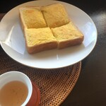札幌茶楼 茶譜 - ココナッツトースト　160円