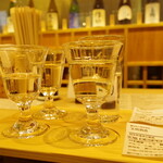 日本橋とやま館 ショップフロア - 富山の銘酒の飲み比べ