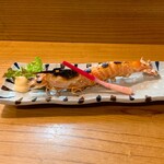 小魚料理 とみ助 - 天然車海老の塩焼きです(o^^o)