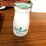 山香食堂 - 瓶牛乳！