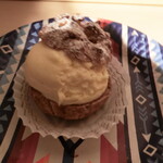 PATISSERIE OFUKU - シューパリジャン(240円＋税)