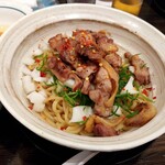 ラーメンまぜそば鶏冠 - 親鶏炙りまぜそば