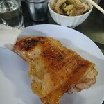 鳥清 - 鶏もも焼き460円