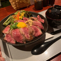 馬刺しと焼き鳥 グルマン三年坂 - 