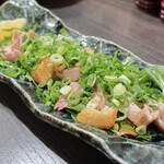 つかふき屋 - 丹波地鶏ももタタキ