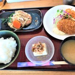 食彩やクレソン - 191129金　茨城　食彩やクレソン　きのこハンバーグと肉屋のコロッケ891円