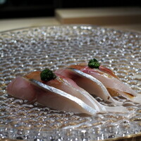 北新地 すし通 - 鯵の握り