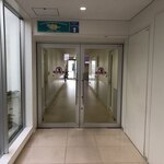 ゆうなパーラー - 店はこの奥