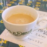 ロイヤルグリーン レストランアンドバー - 食後のミルクティ