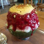 つばめ氷菓店 - ラズベリーピスタチオカスタード