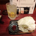 一八 - 角メガハイボール￥580、山盛キャベツ￥350