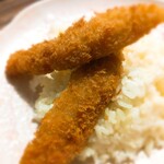 アジアンスープカリー べす - 2019/12  オンザライスのフィッシュフライ