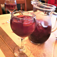 Bar Espanol LA BODEGA 大阪店 - 自家製サングリア　デキャンタ