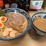 秋葉原つけ麺 油そば 楽 - 