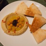 モロッコ料理 モガドール - ハモス＆ホブス