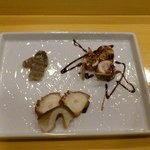 鮨 いとう - 蛸、煮烏賊、しゃこ。芸術的なツメちらし。