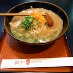 古潭 - 今回も、定番の醤油ラーメンにしましたよ。 ここは、味噌ラーメンと醤油ラーメンがあるんですが、昔から醤油一筋なんですよ。