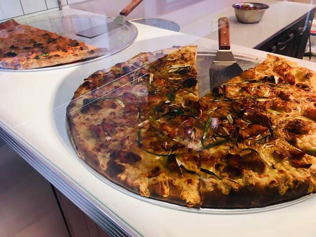 ジーザス ピザ Jesus Pizza 三宮 神戸市営 ピザ 食べログ