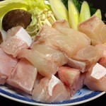 活魚・鍋料理 風車 - 分厚いクエがたっぷり♪